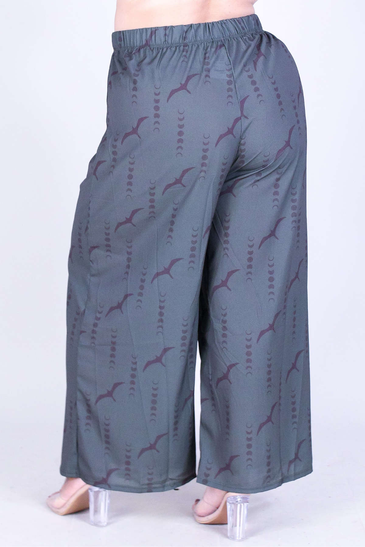 IWA MOON CAPRI'S