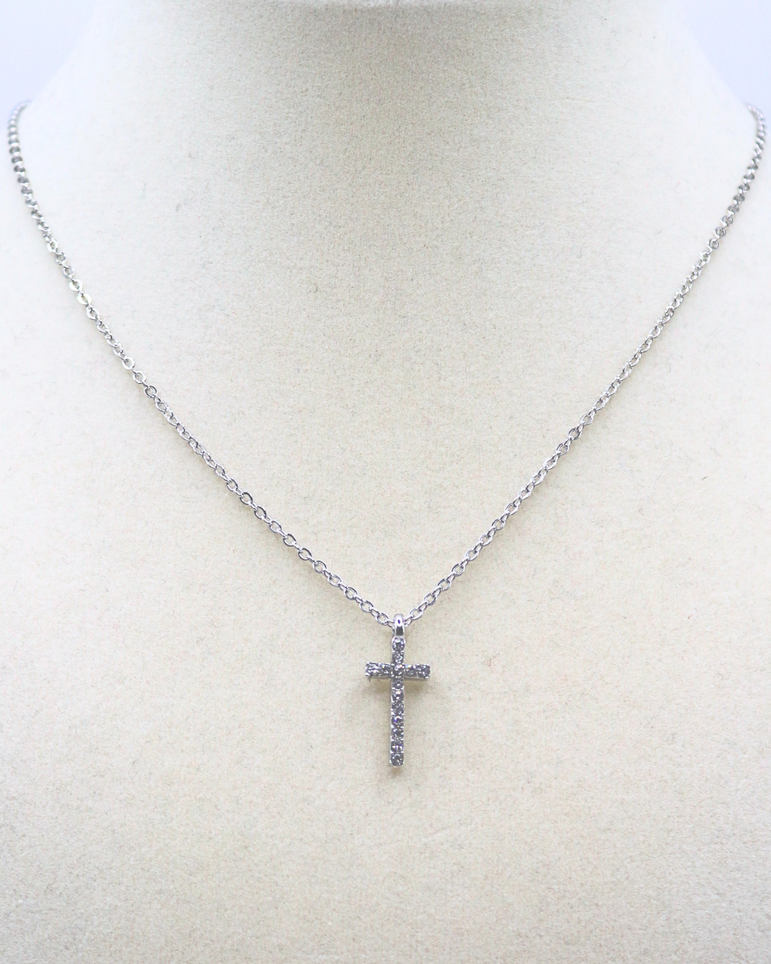 SMALL SILVER CROSS NECKLACE