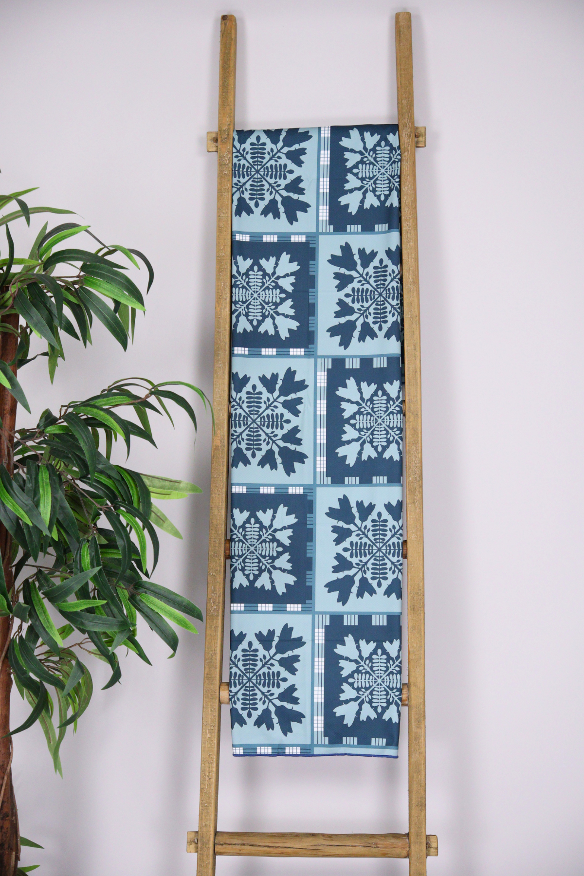 ULEI QUILT BEACH TOWEL