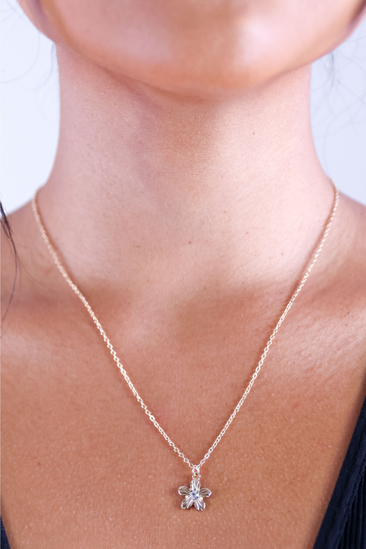 HIBISCUS PENDANT NECKLACE