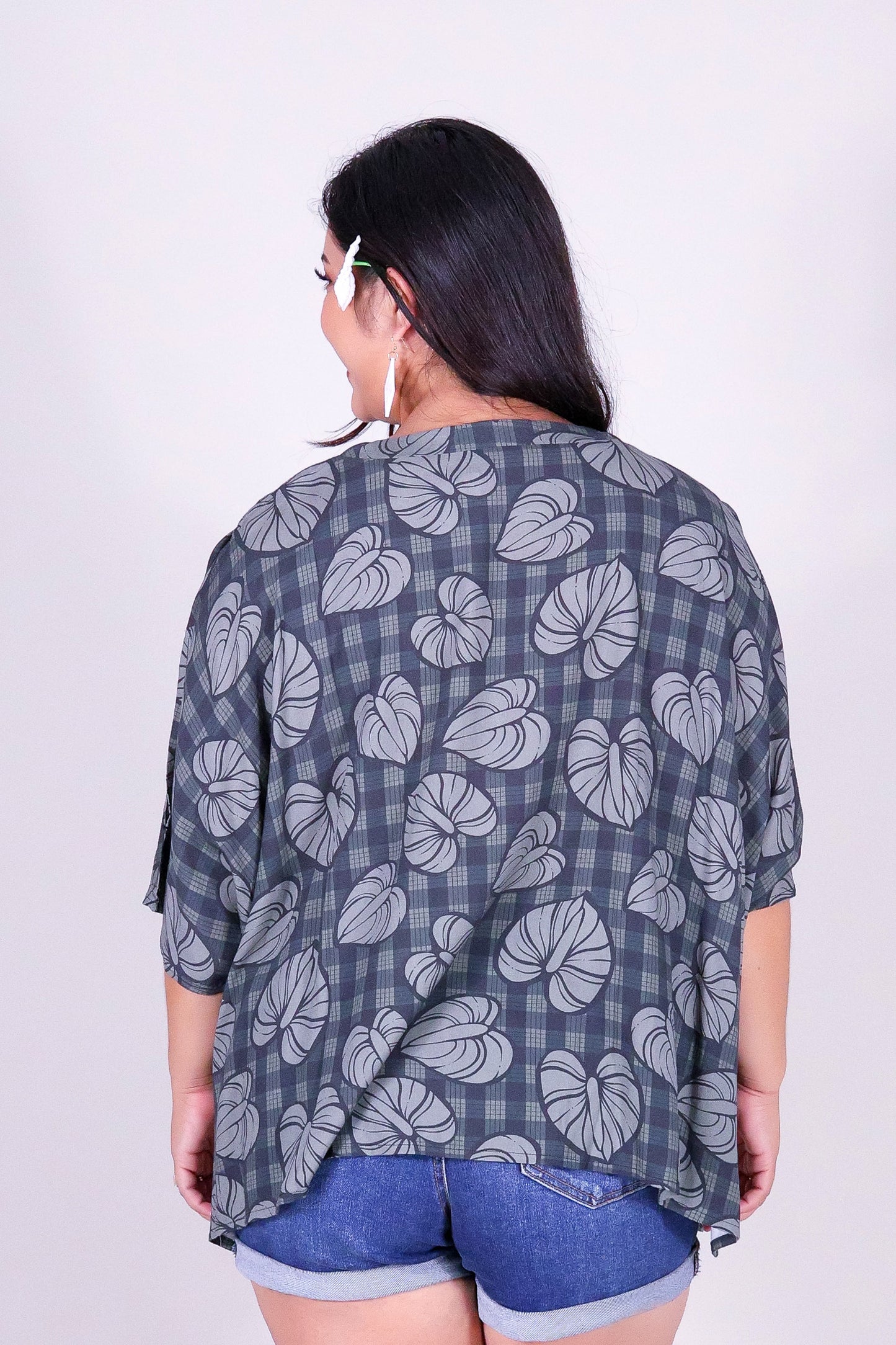 ANTHURIUM PALAKA COLD SHOULDER BLOUSE