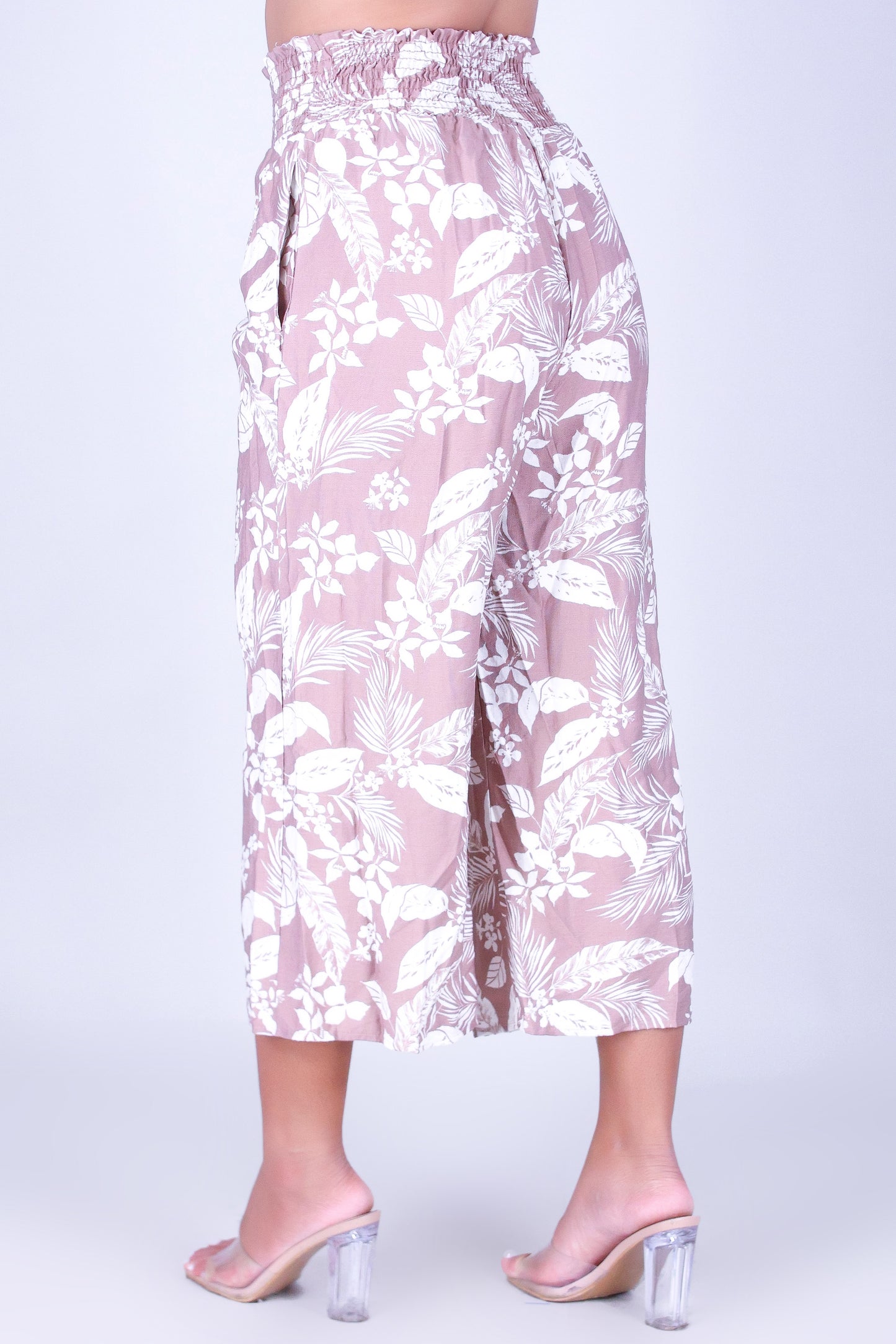 BOTANICAL MUSE SMOCKED WAIST CAPRI'S