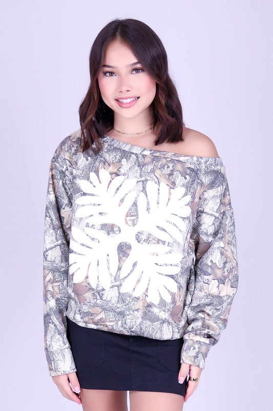 LAUAE QUILT CAMO OFF SHOULDER SWEATER