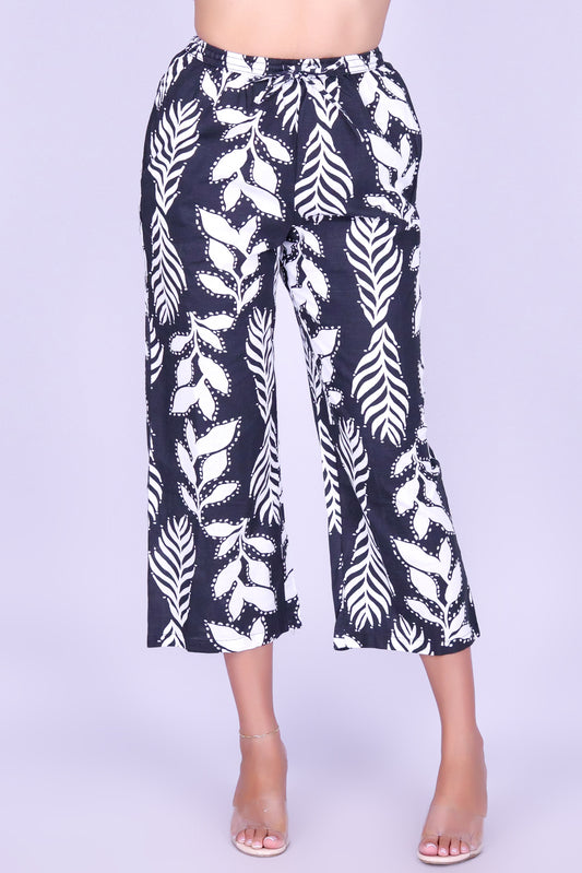 WANDERLUST CAPRI'S