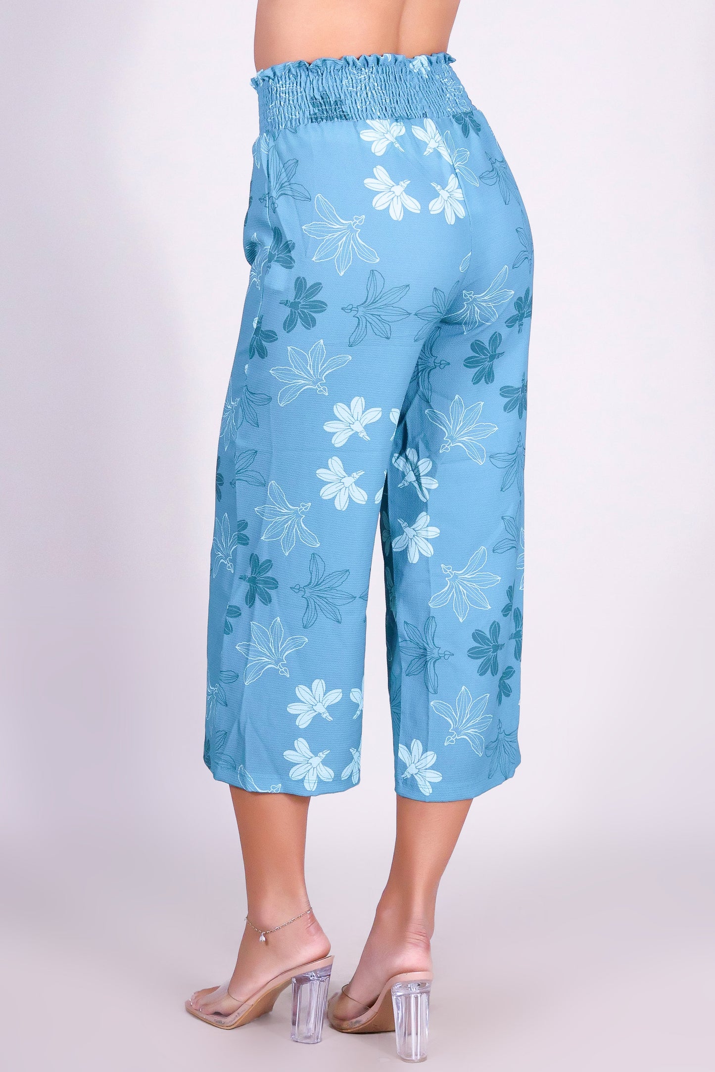 NAUPAKA SMOCKED WAIST CAPRI'S