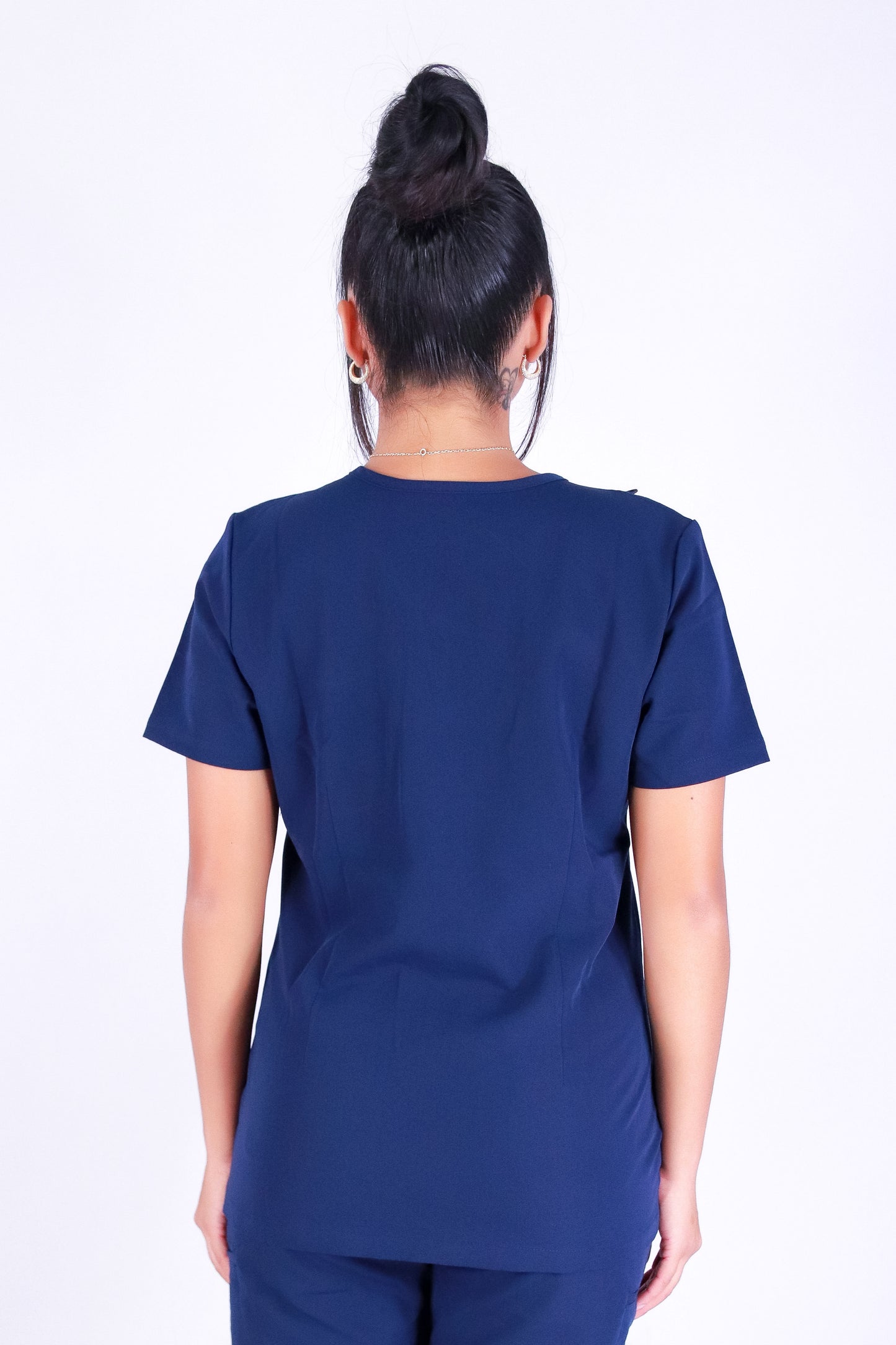 EVERYDAY HEALING SCRUB TOP