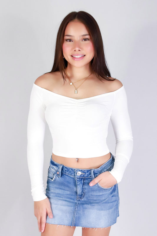 CAREFREE CROP OFF SHOULDER TOP