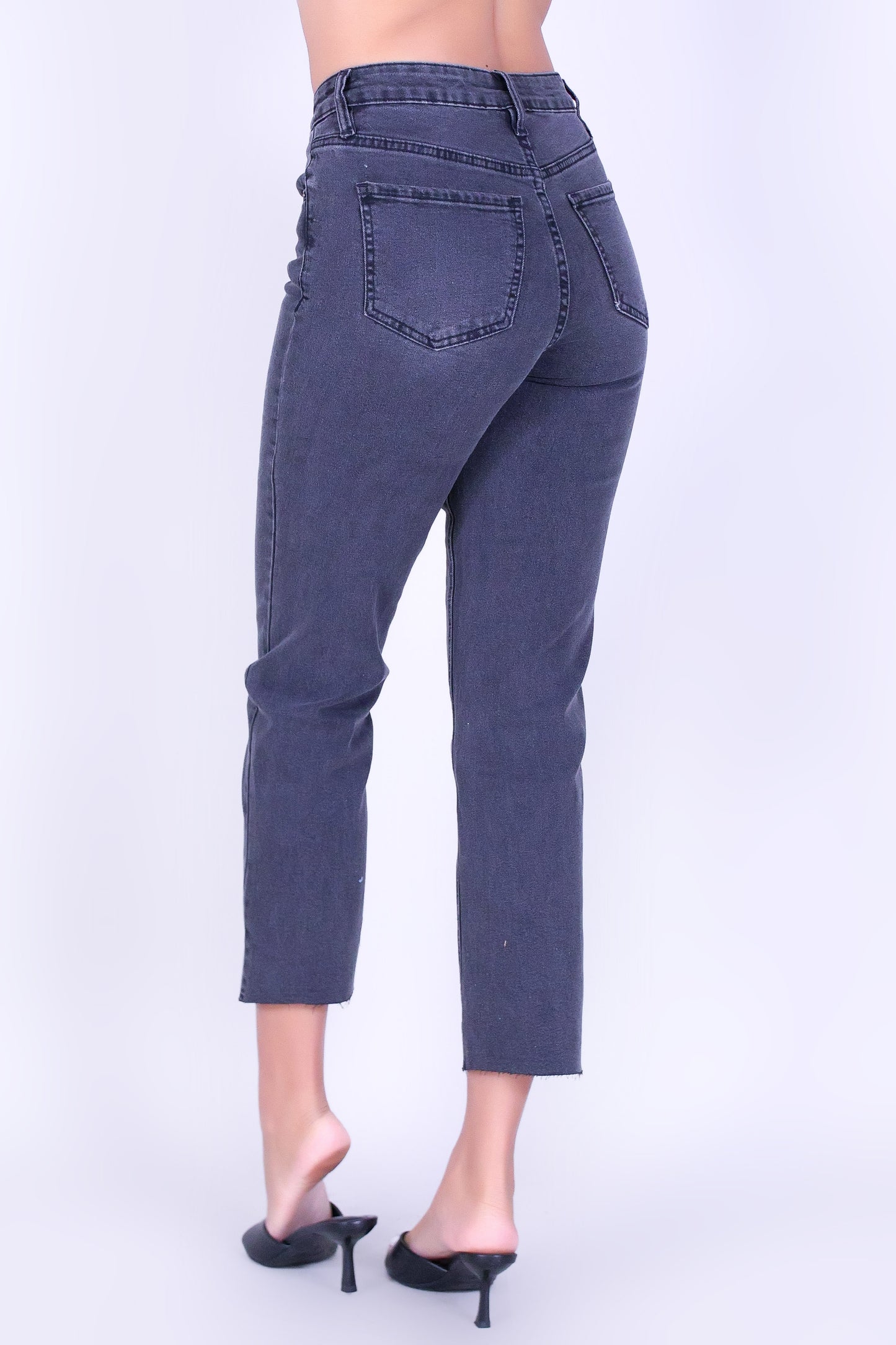 VINTAGE CROP DENIM JEANS