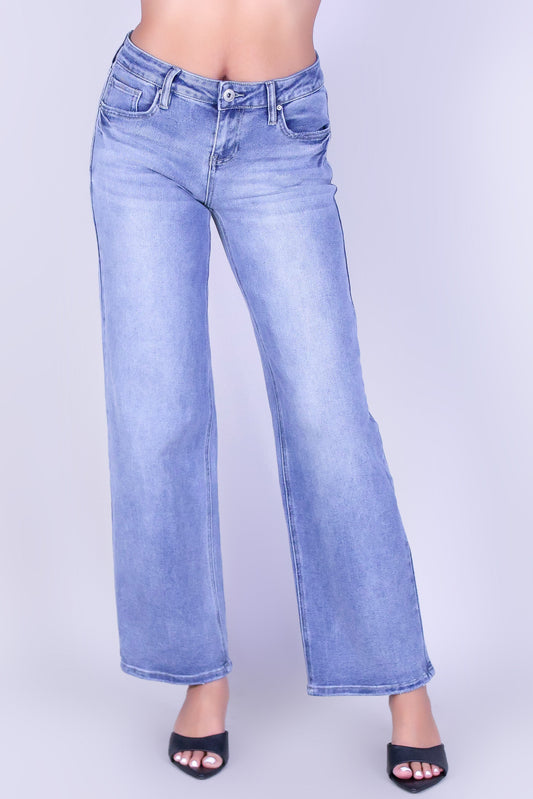 PRETTY FIT LOW RISE JEANS