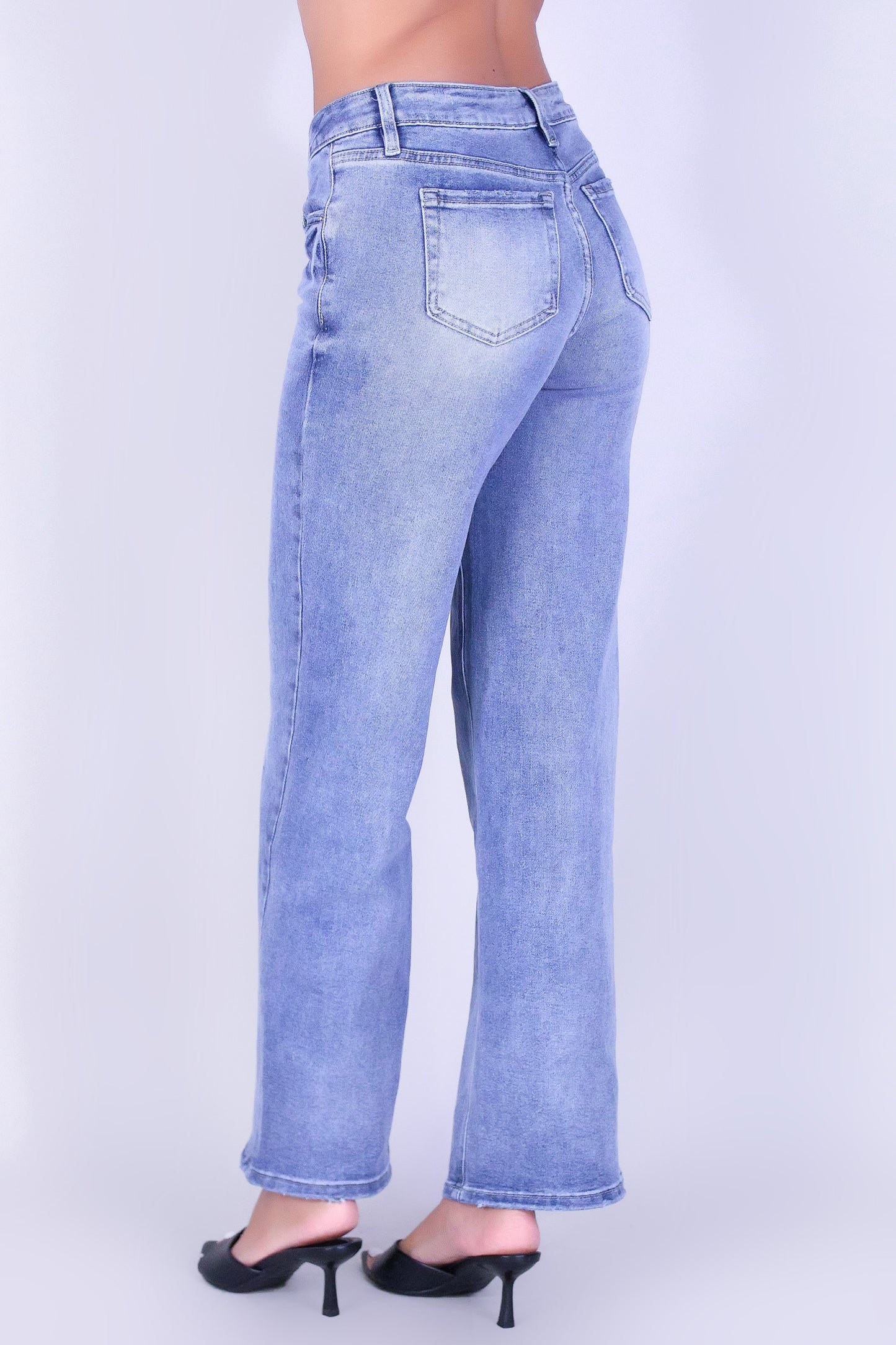 PRETTY FIT LOW RISE JEANS