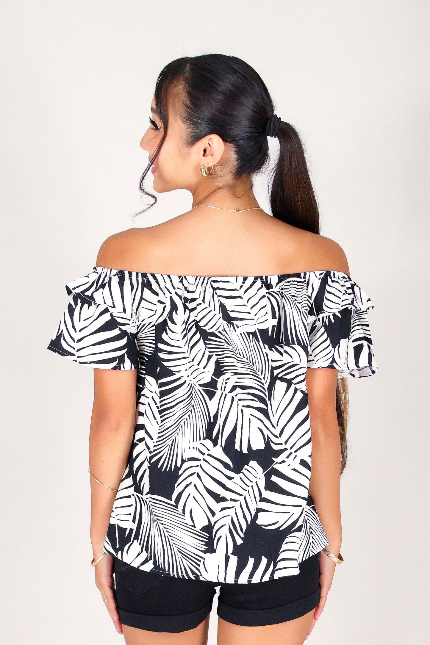 LEAFLINE OFF SHOULDER TOP