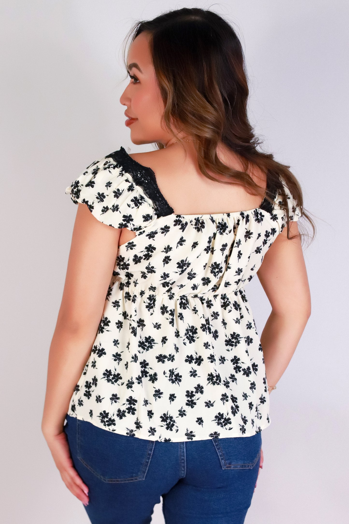 Jeans Warehouse Hawaii - S/L PRINT WOVEN TOPS - STILL BLOOMING TOP | By GILLI