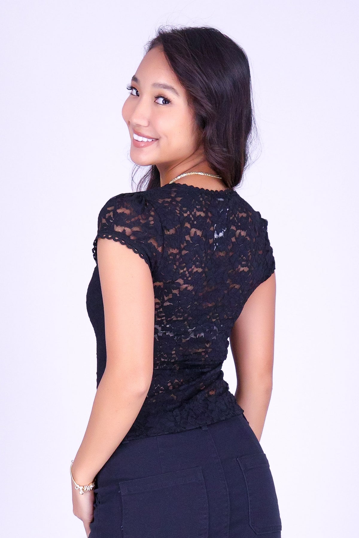 TRACES OF YOU LACE TOP