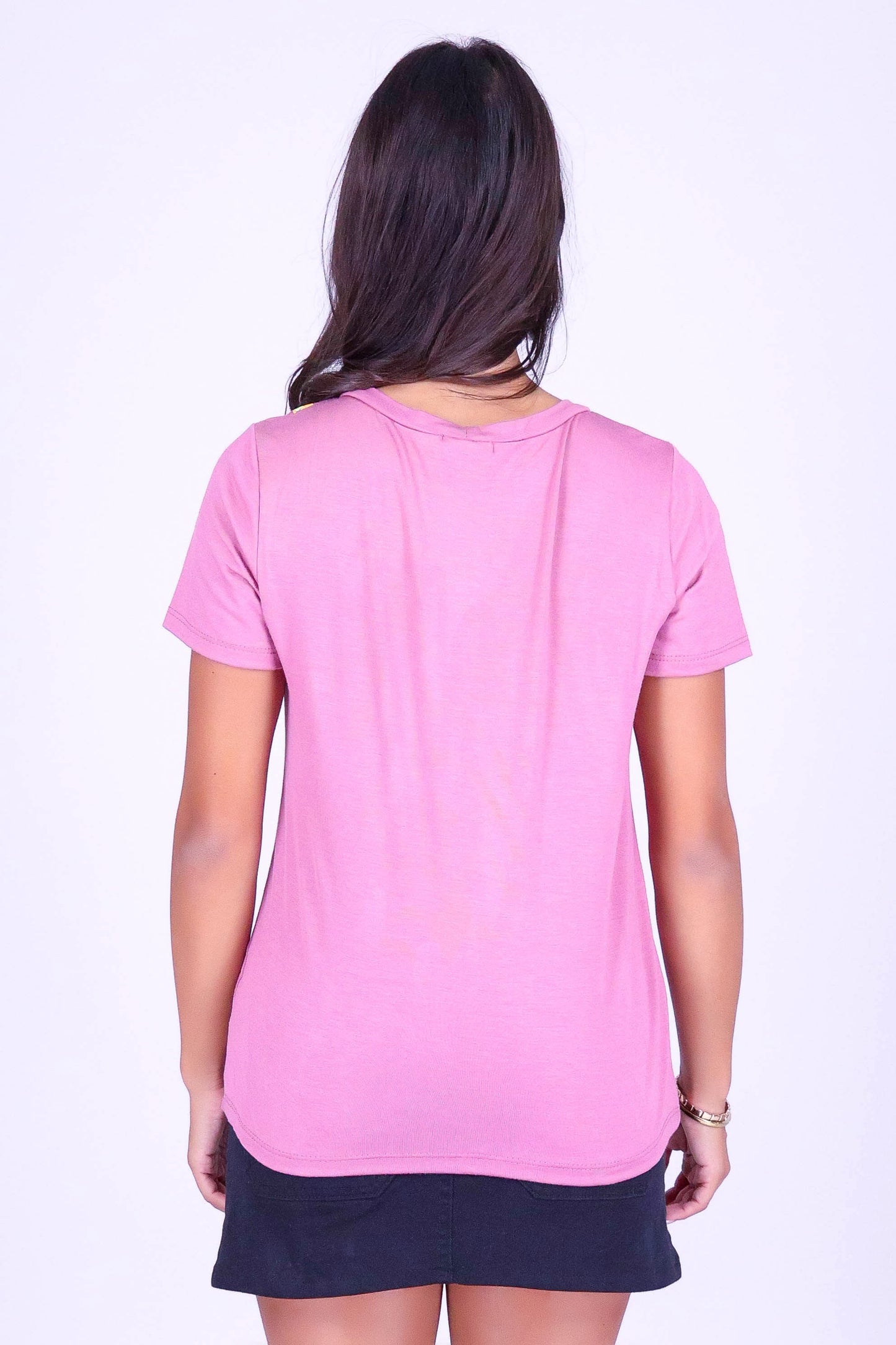 INTERTWINED LEI TEE