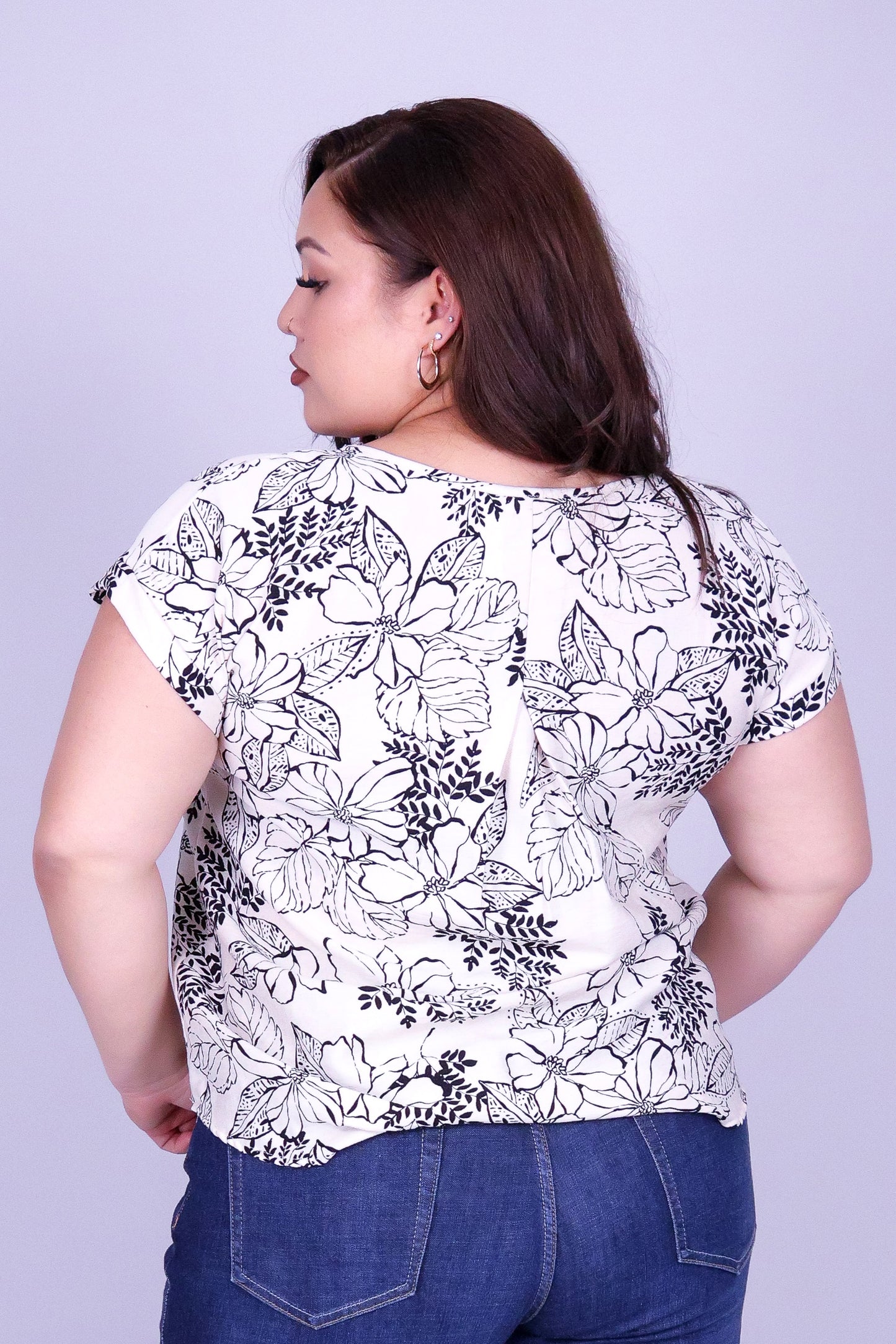 GRACE IN FORM TOP