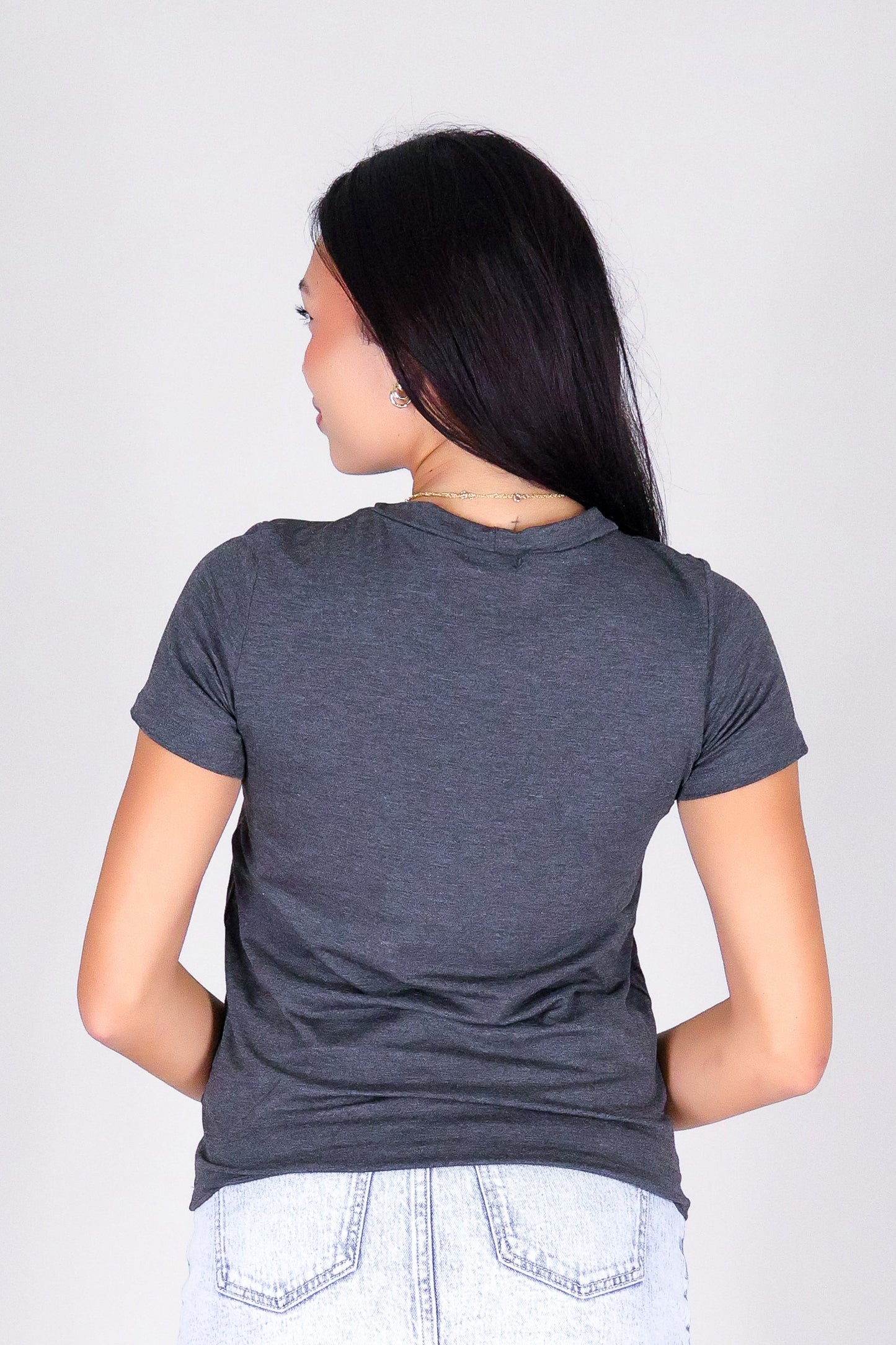 ALOHA PIKAKE NECKLACE TEE