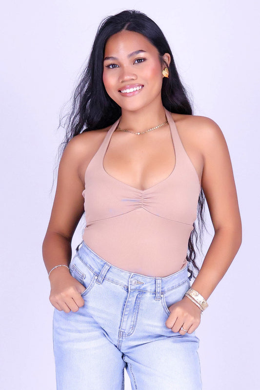 FIRST GLANCE HALTER TOP