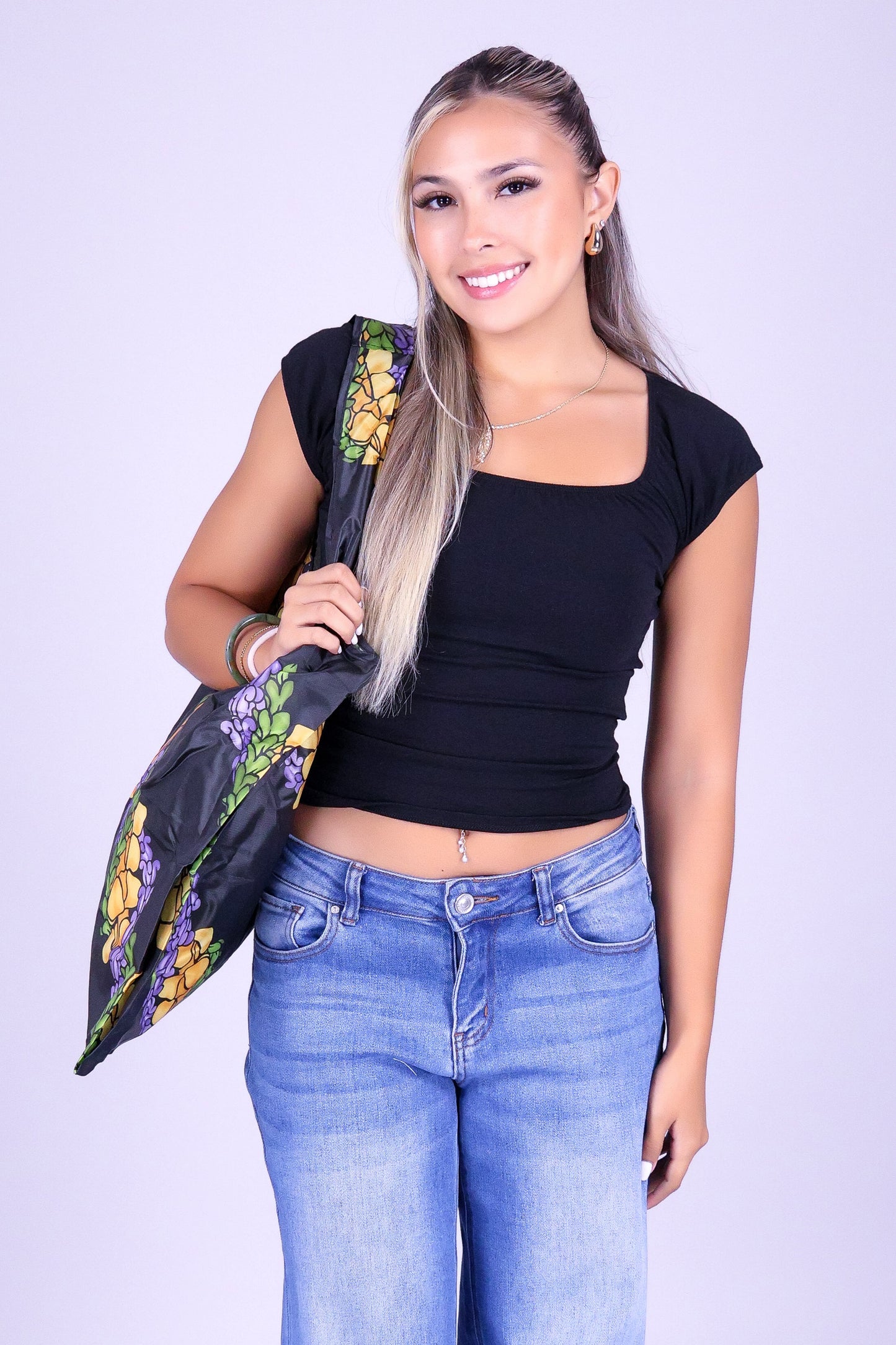 TWISTED LEI FOLDABLE BAG