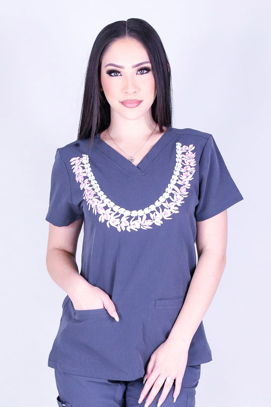 ALL-DAY ALOHA DOUBLE STRAND LEI SCRUB TOP