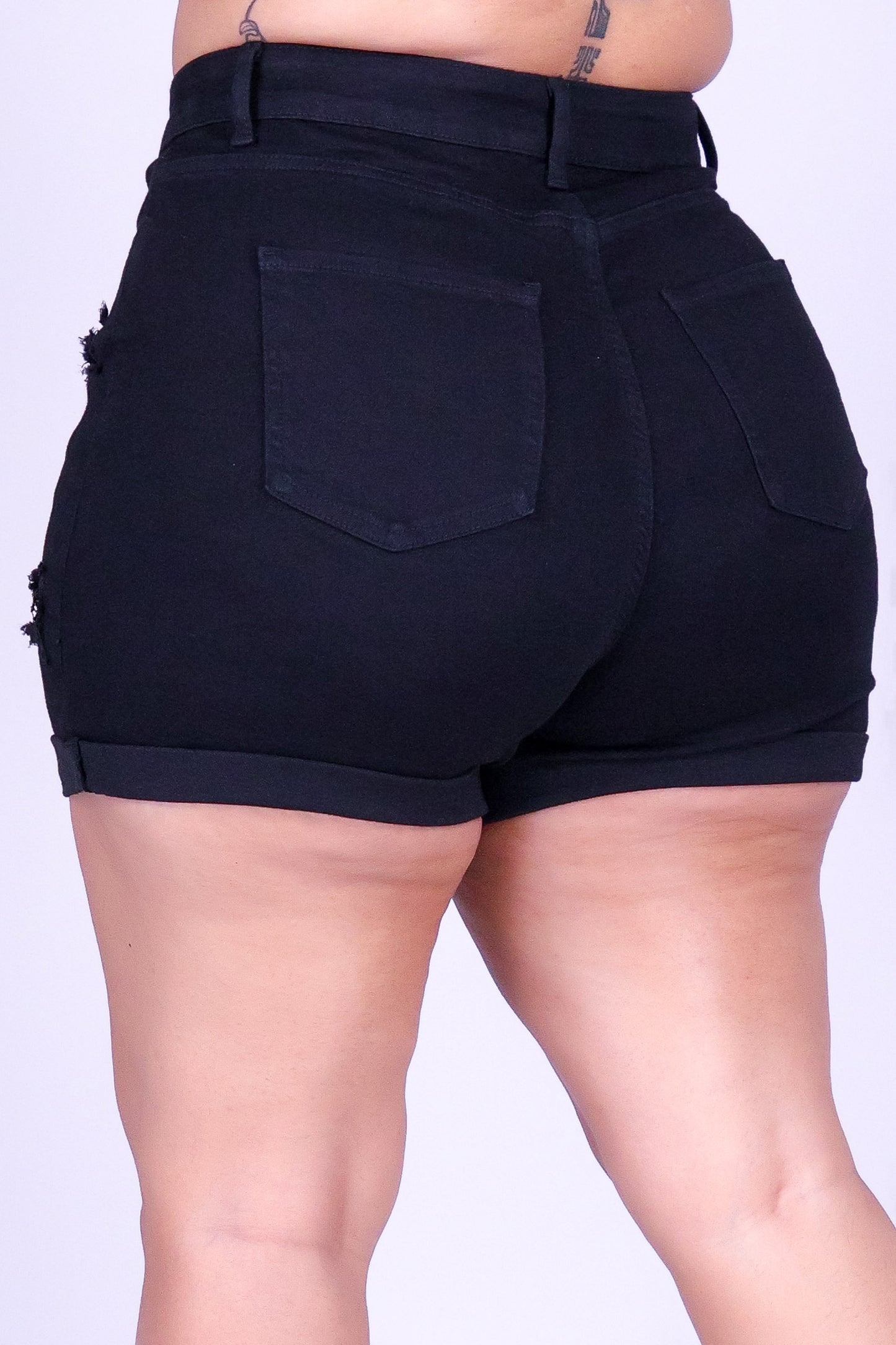 THE DISTRESSED SHORTS