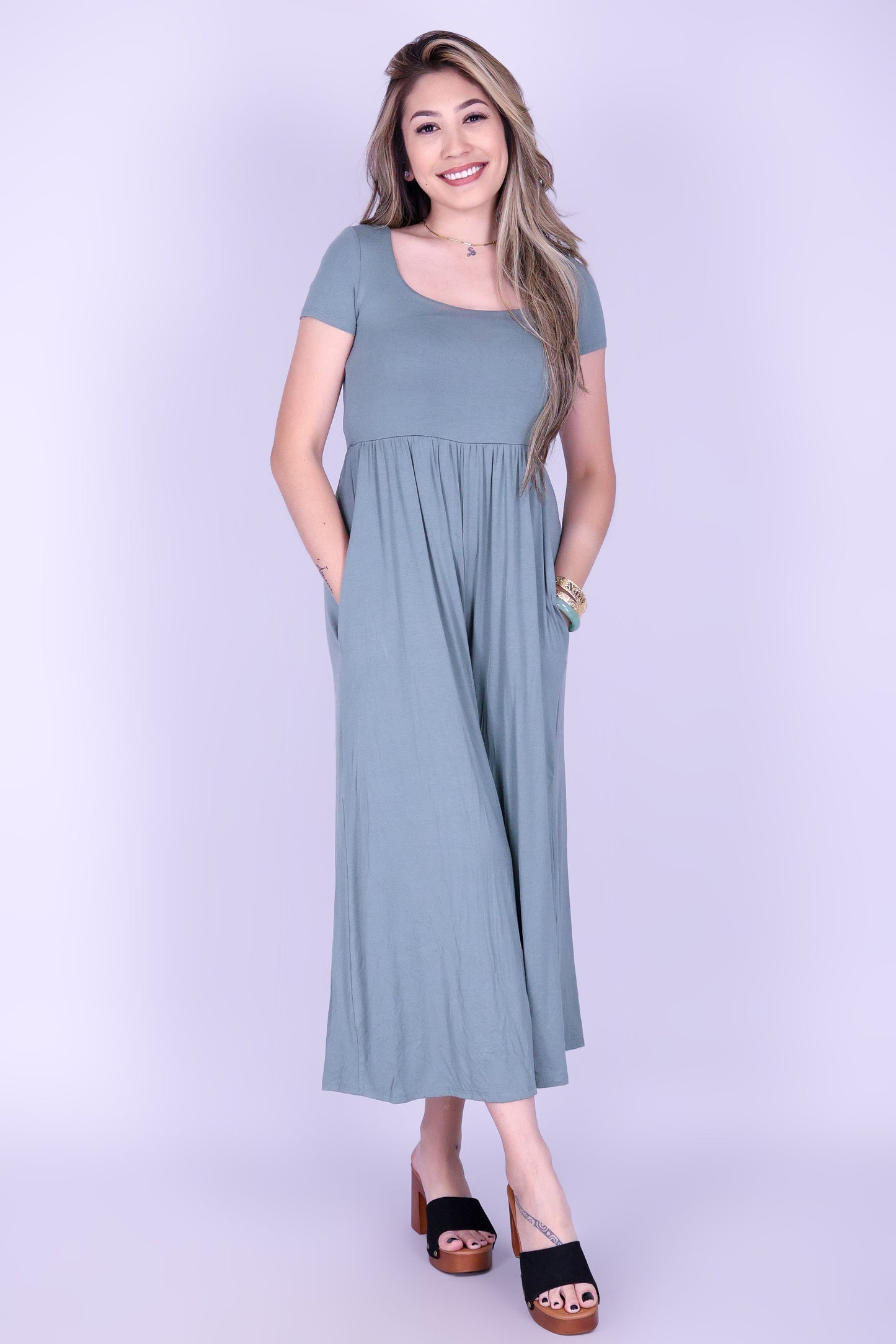 THE EFFORTLESS JUMPSUIT
