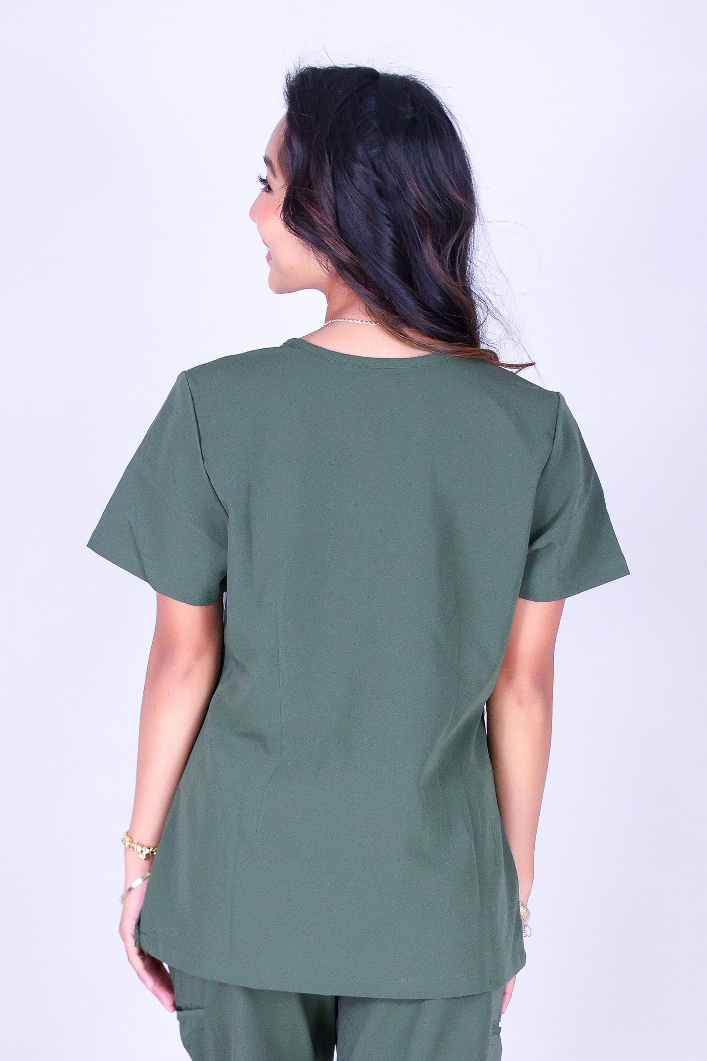 PUAKENIKENI SCRUB TOP