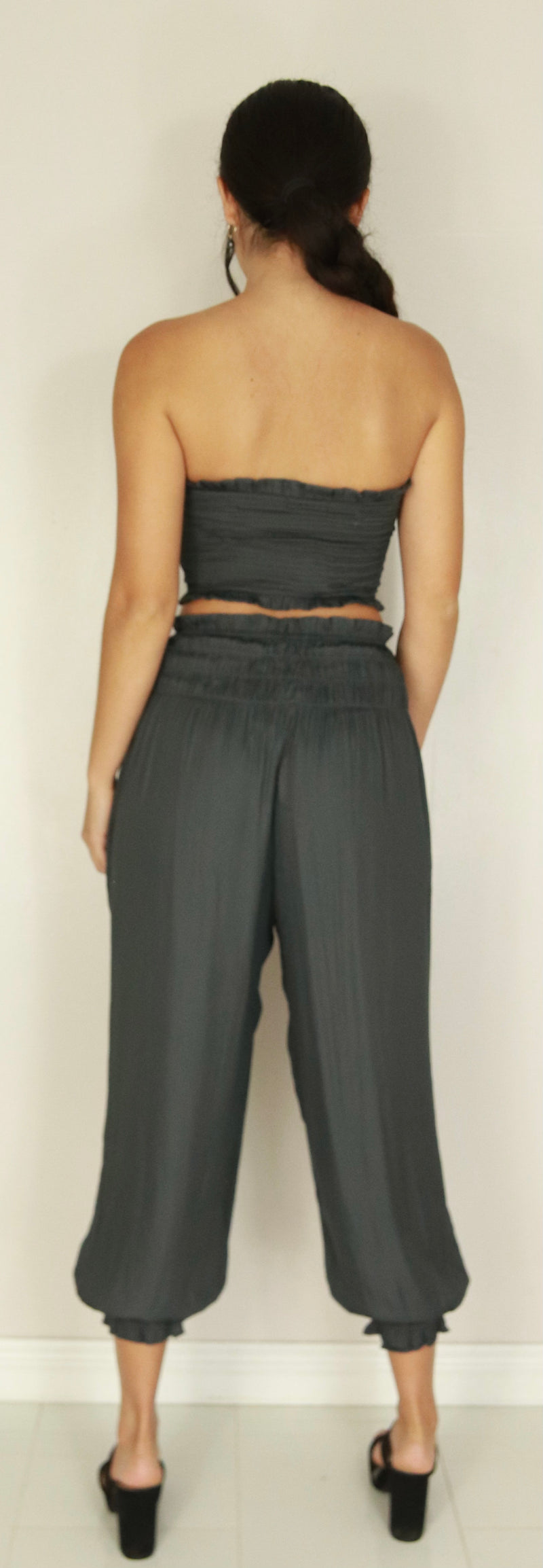 Jeans Warehouse Hawaii - SOLID WOVEN PANTS - SMOCKED WAIST JOGGER | By MIOU MUSE