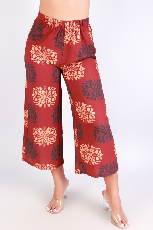 Jeans Warehouse Hawaii - PRINT WOVEN CAPRI'S - MANGO QUILT CAPRI'S | By LUZ