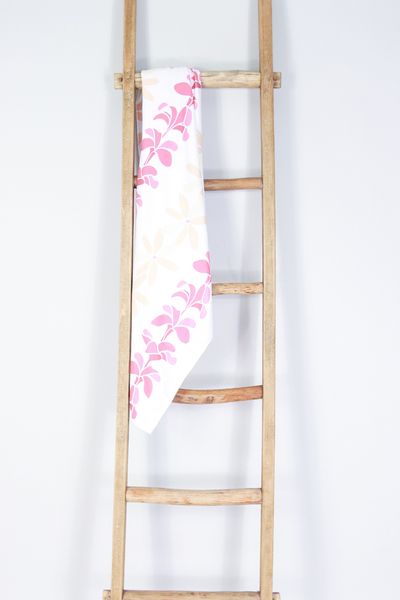 PLUMERIA TIARE BEACH TOWEL