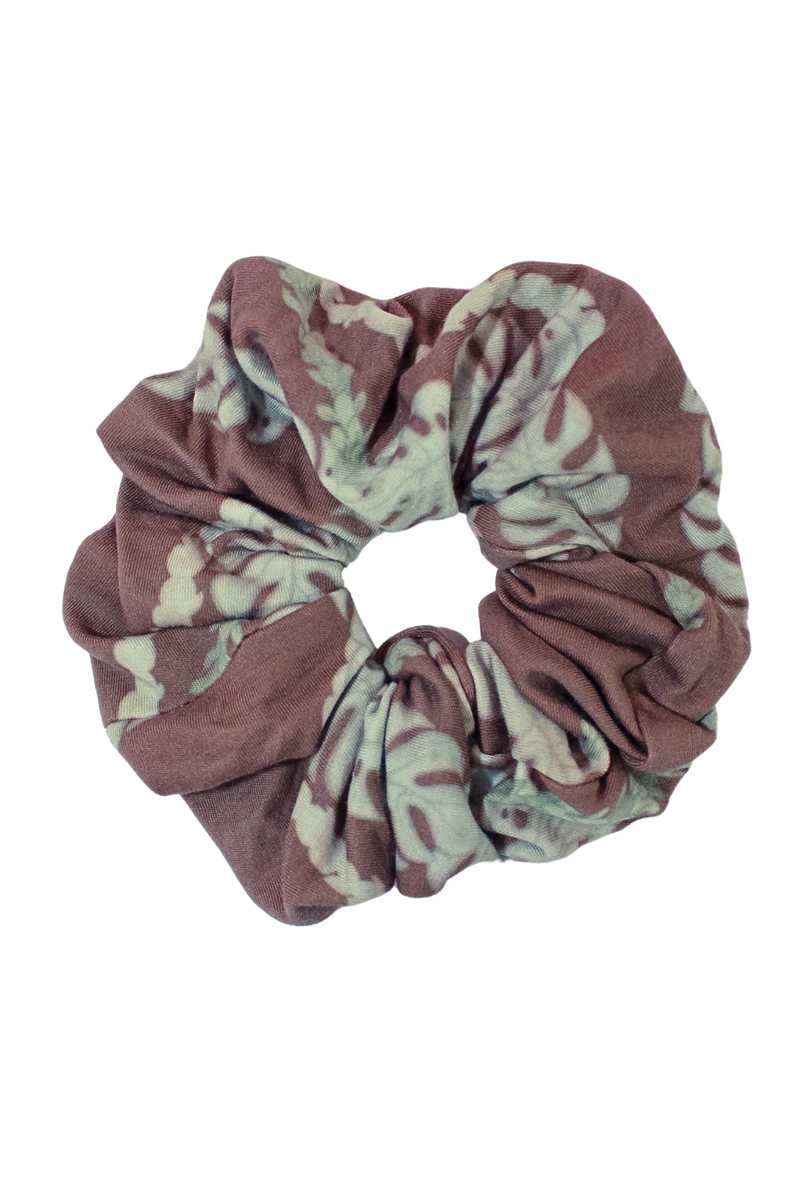 Jeans Warehouse Hawaii - SCRUNCHIES - MONSTERA PIKAKE SCRUNCHIE | By GREENWELL PROMOTIONS LTD