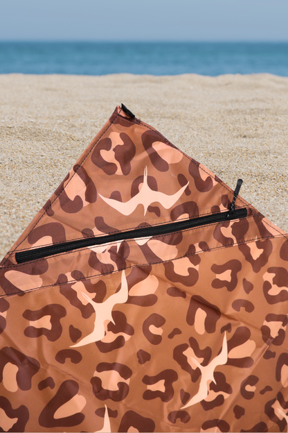 WILD IWA BEACH BLANKET