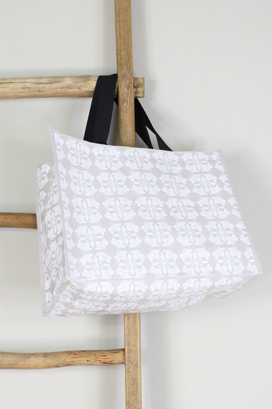 SMALL HIBISCUS QUILT CRINKLE BAG