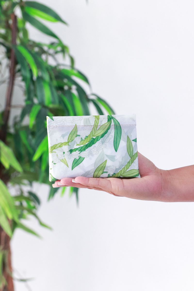 Jeans Warehouse Hawaii - TOTES - CROWN FLOWER TI LEAF FOLDABLE BAG | By GREENWELL PROMOTIONS LTD