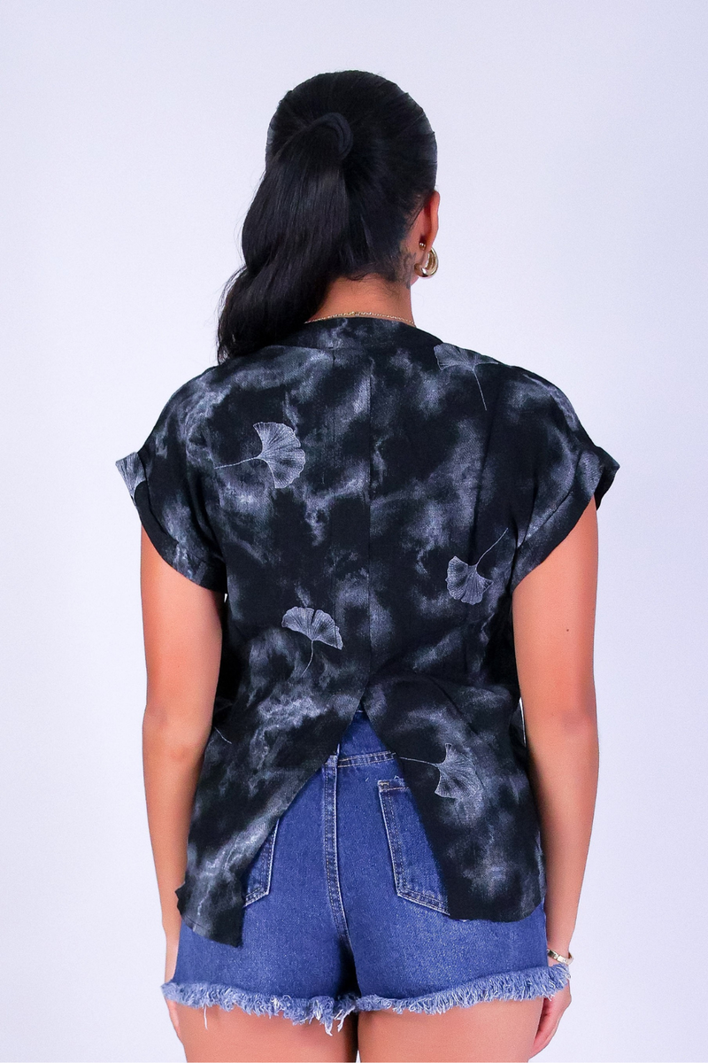 FLIRTY PETALS BLOUSE