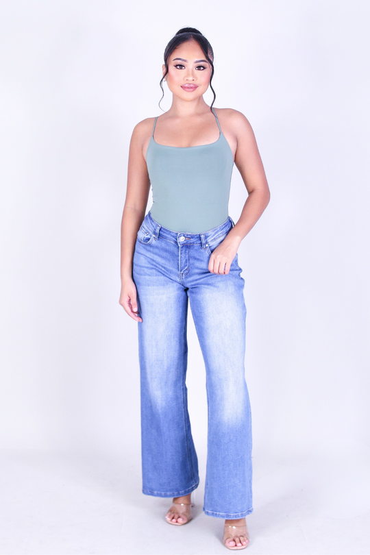 PRETTY FORM BODYSUIT