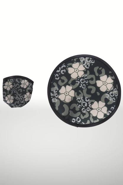 WILD PUAKENIKENI FOLDABLE FAN