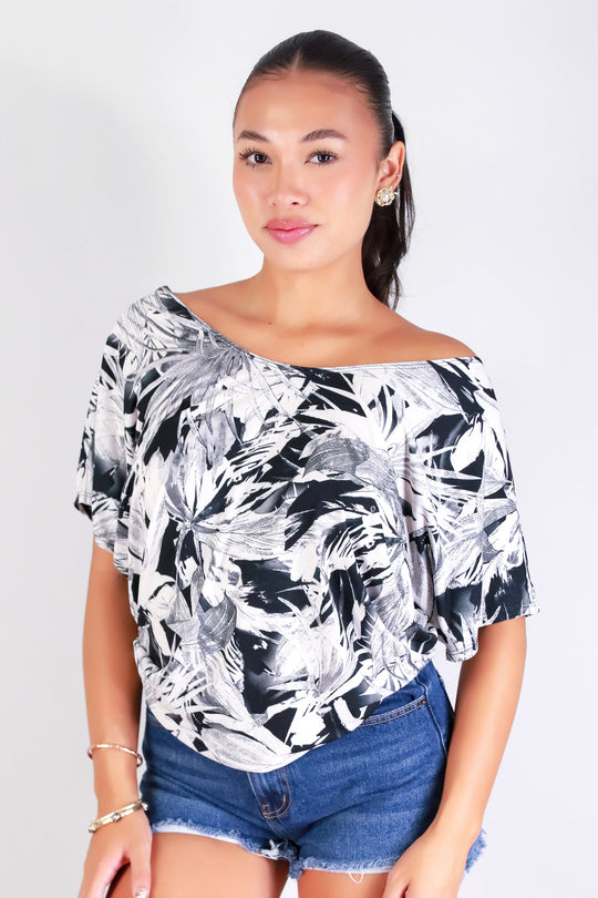 LEAF ME CHIC DOLMAN TOP