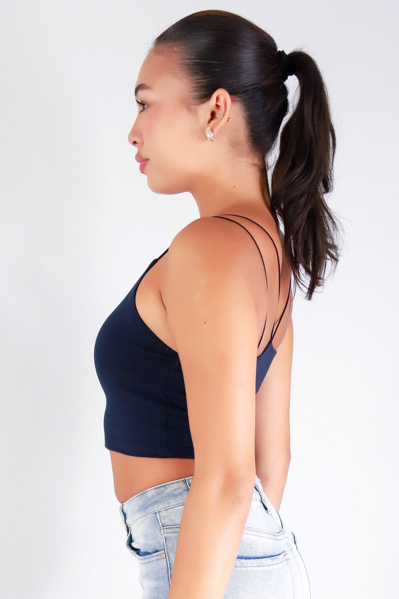 STICK TO THE BASICS CROP TOP