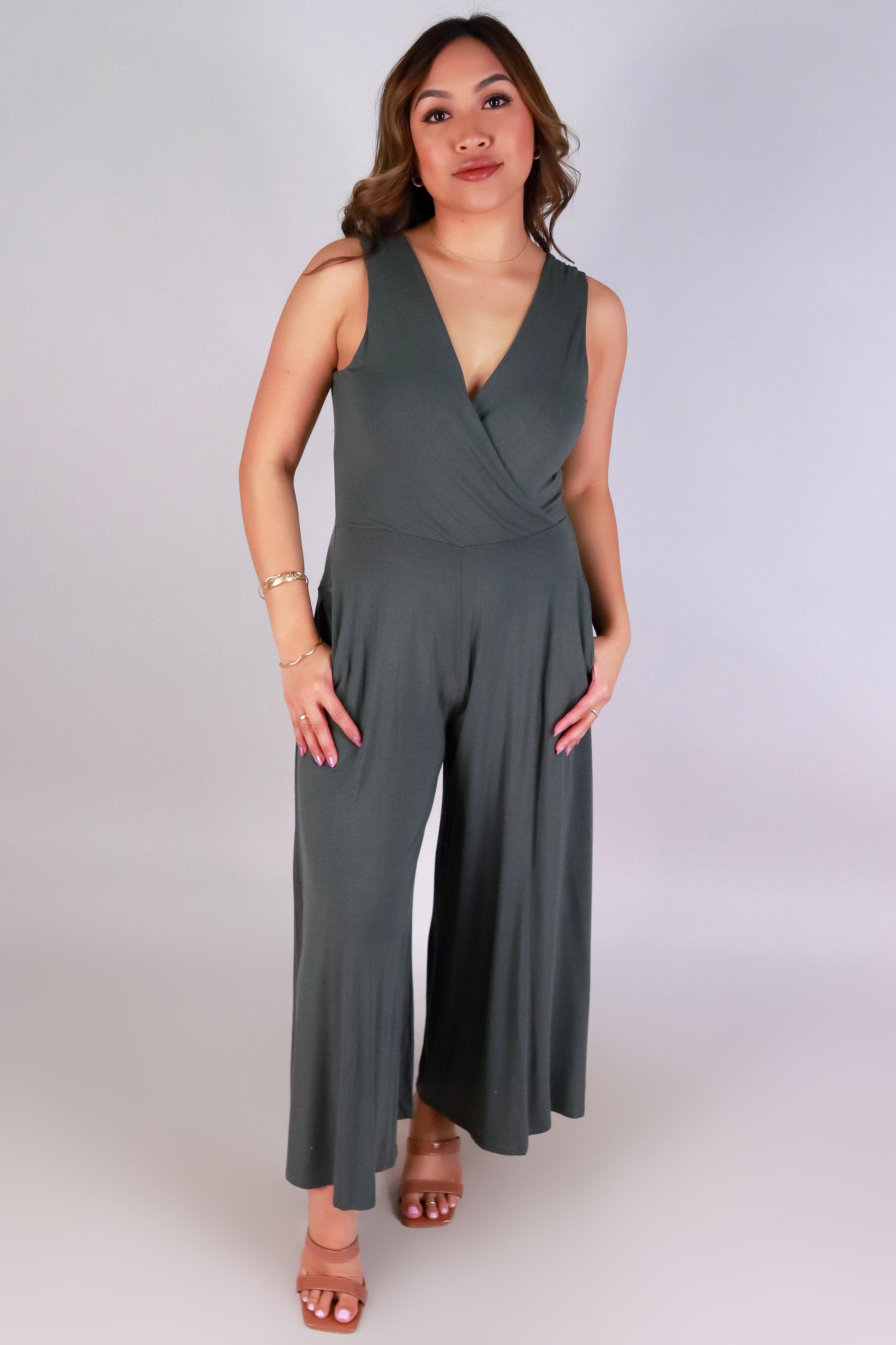 Jeans Warehouse Hawaii - SOLID JUMPERS - IN YOUR ELEMENT JUMPSUIT | By OLIVE & CO