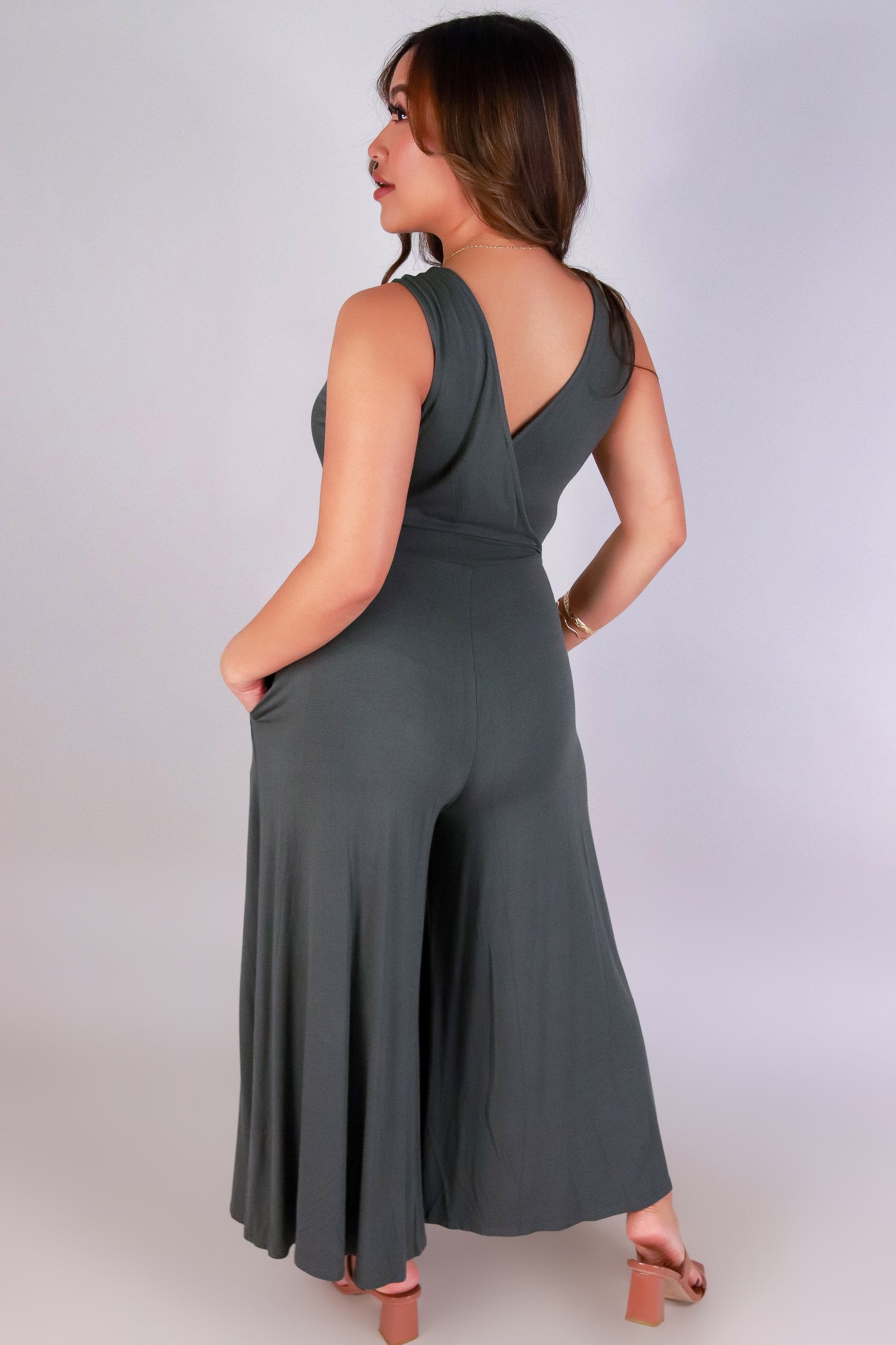Jeans Warehouse Hawaii - SOLID JUMPERS - IN YOUR ELEMENT JUMPSUIT | By OLIVE & CO