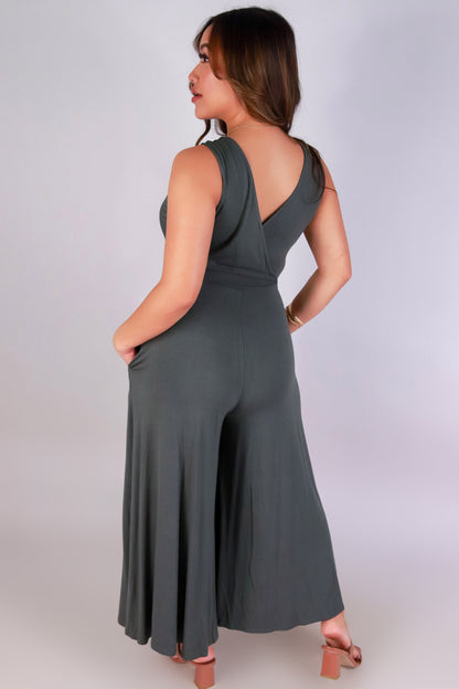 Jeans Warehouse Hawaii - SOLID JUMPERS - IN YOUR ELEMENT JUMPSUIT | By OLIVE & CO