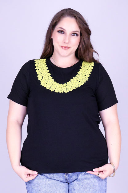THICK PLUMERI LEI TEE