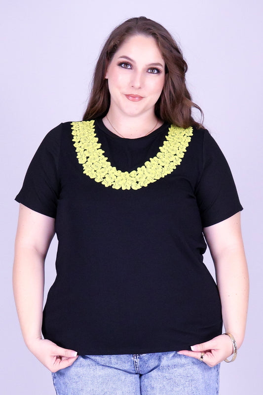 THICK PLUMERI LEI TEE