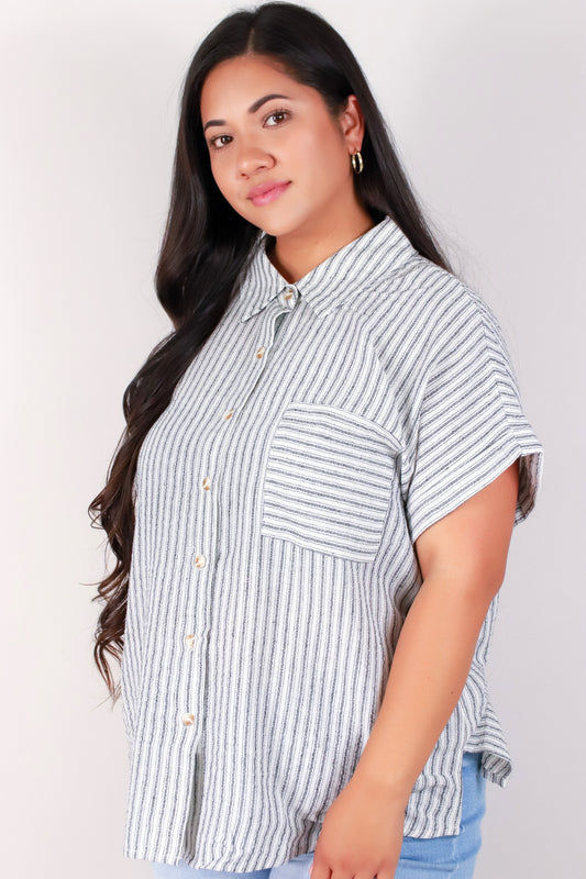 Jeans Warehouse Hawaii - PLUS S/S PRINT WOVEN TOPS - BRUNCH MEETINGS TOP | By MINE FASHION