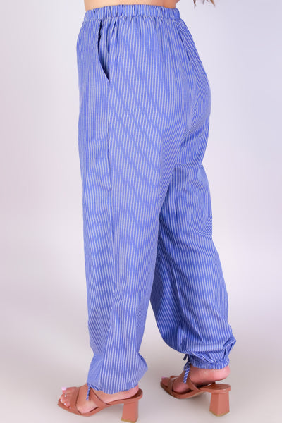 Jeans Warehouse Hawaii - PRINT WOVEN PANTS - WEEKEND LINES JOGGER PANTS | By GILLI