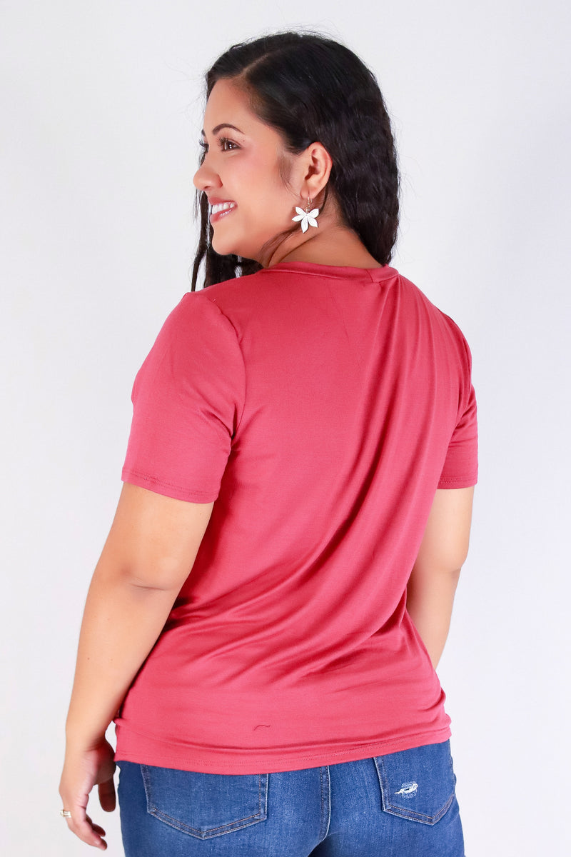 Jeans Warehouse Hawaii - PLUS S/S SCREENS - MULTI PUAKENIKENI TEE | By LUZ
