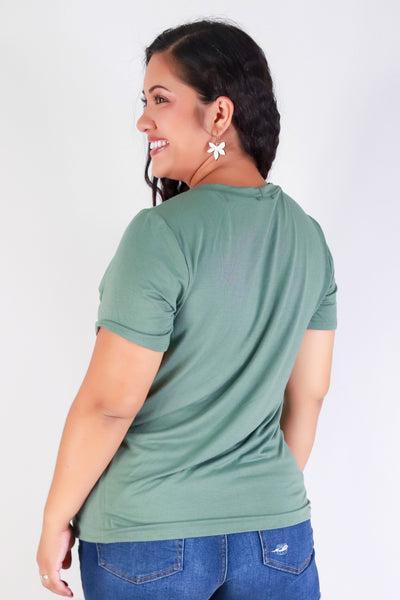Jeans Warehouse Hawaii - PLUS S/S SCREENS - MULTI PUAKENIKENI LEI TEE | By LUZ
