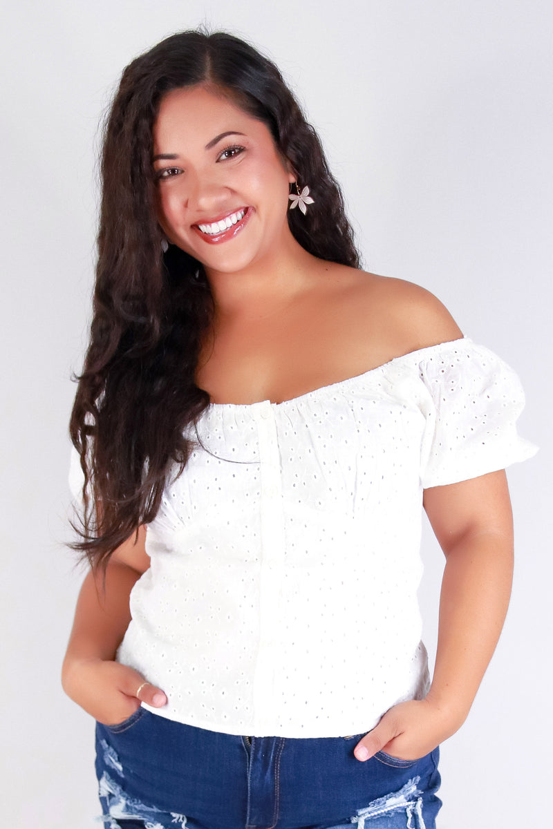 TO BE LOVED EYELET TOP