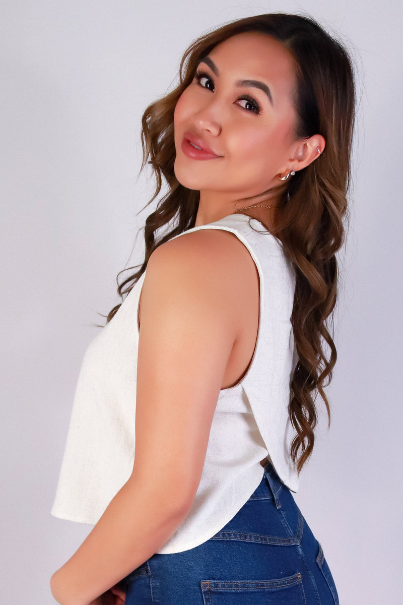Jeans Warehouse Hawaii - S/L SOLID WOVEN TOPS - BLOOMED BACK TANK | By OLIVE & CO