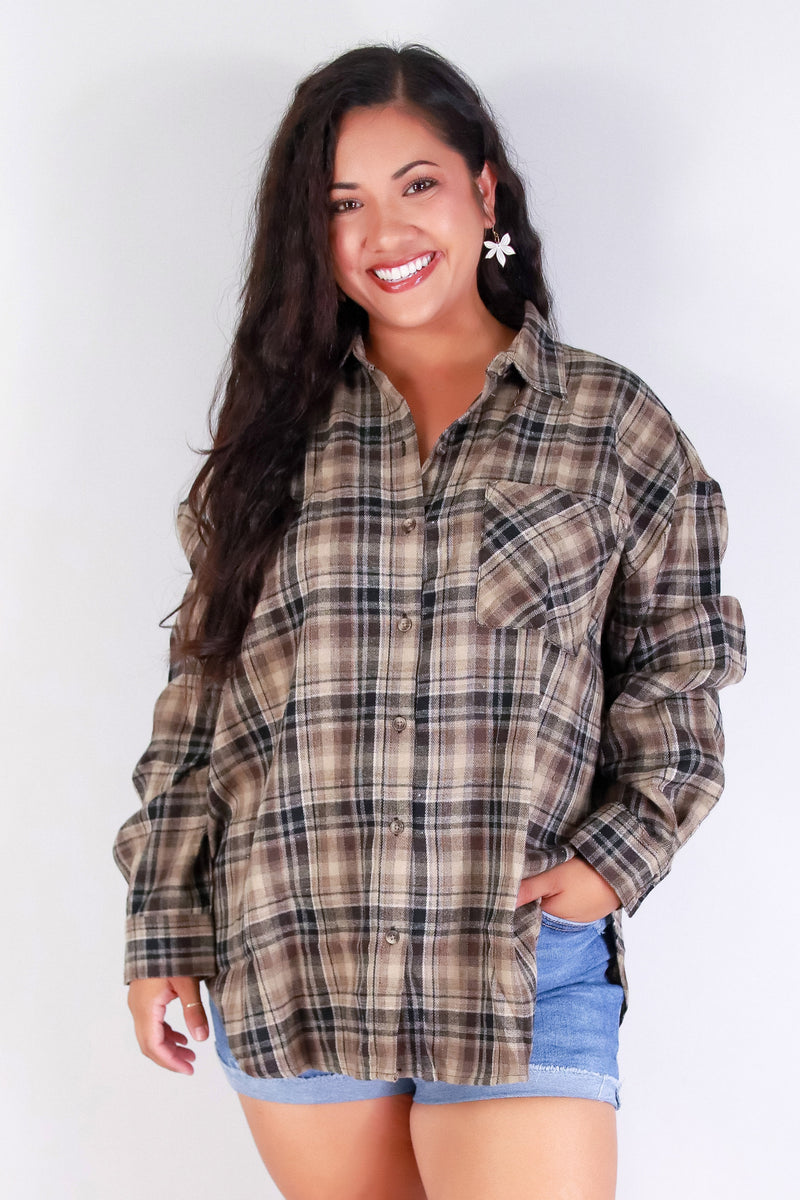 Jeans Warehouse Hawaii - PLUS 3/4&L/S PRINT WOVEN TOPS - COZY CABIN PLAID TOP | By PASSPORT/MS BUBBLES